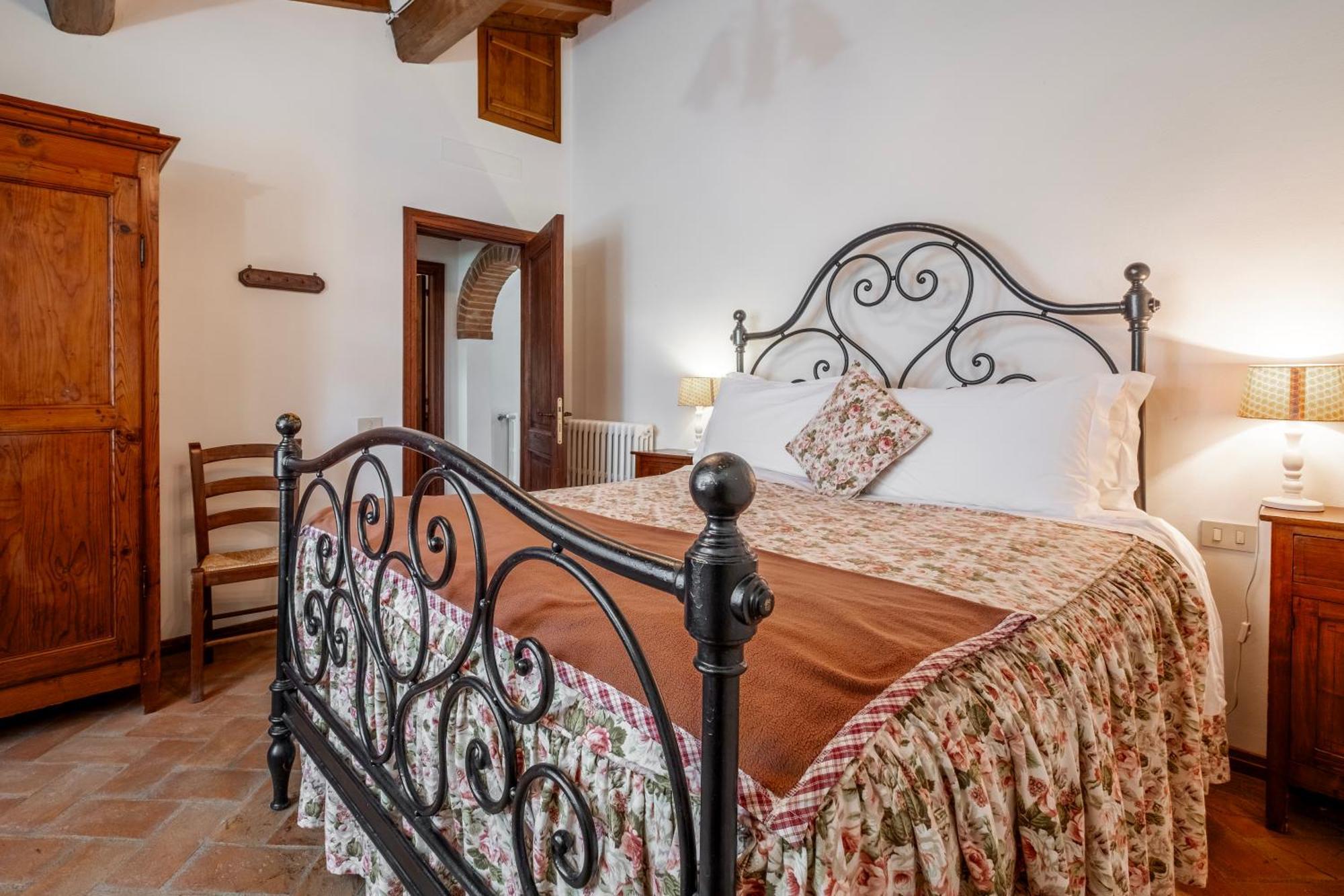 Agriturismo Borgo Sant'Ercolano Ciggiano Εξωτερικό φωτογραφία