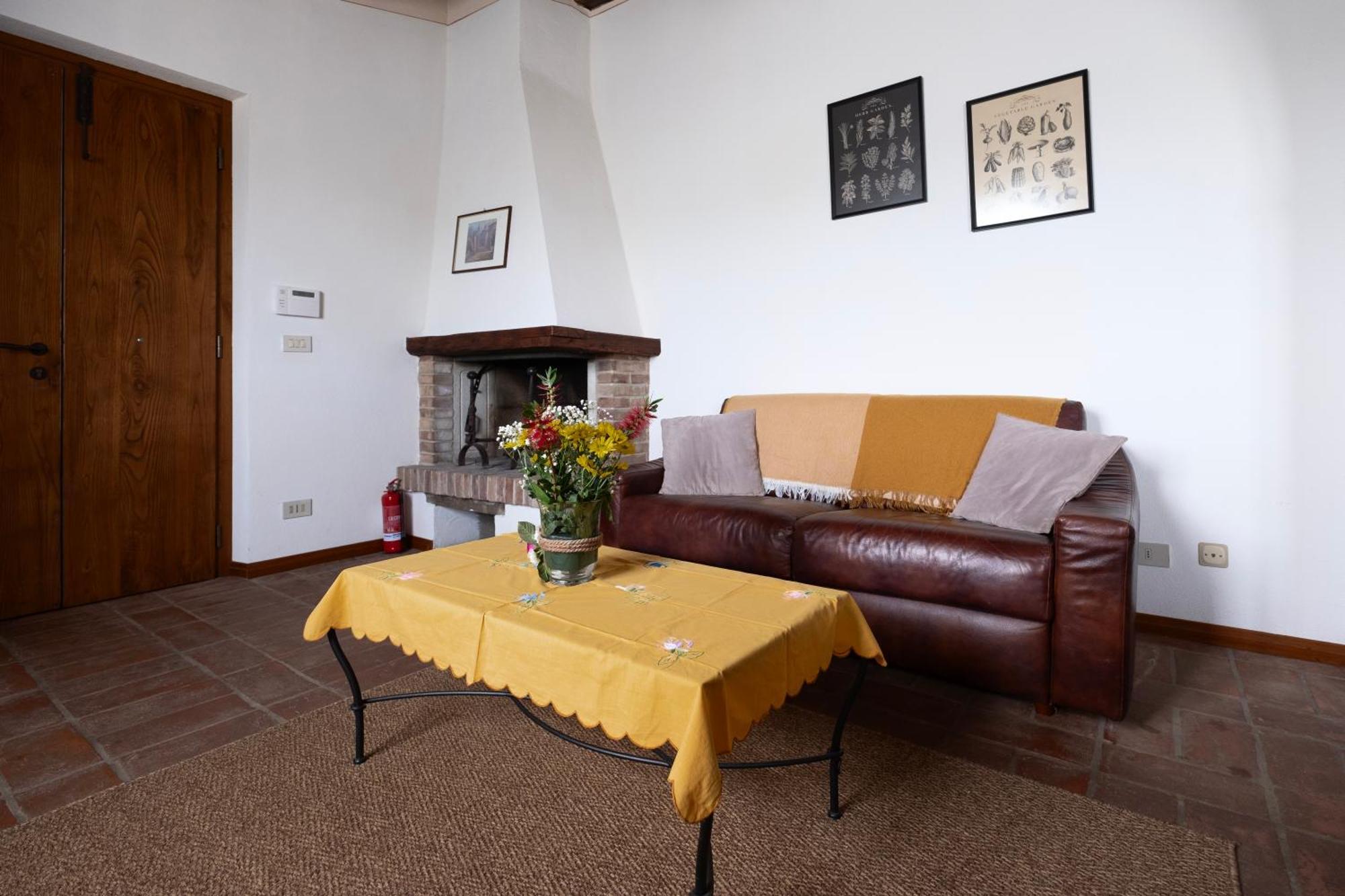 Agriturismo Borgo Sant'Ercolano Ciggiano Εξωτερικό φωτογραφία